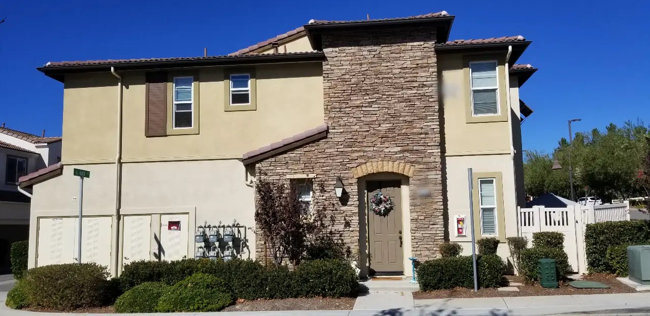 Alegre Townhomes Paseo Del Sol Temecula, CA Townhouses