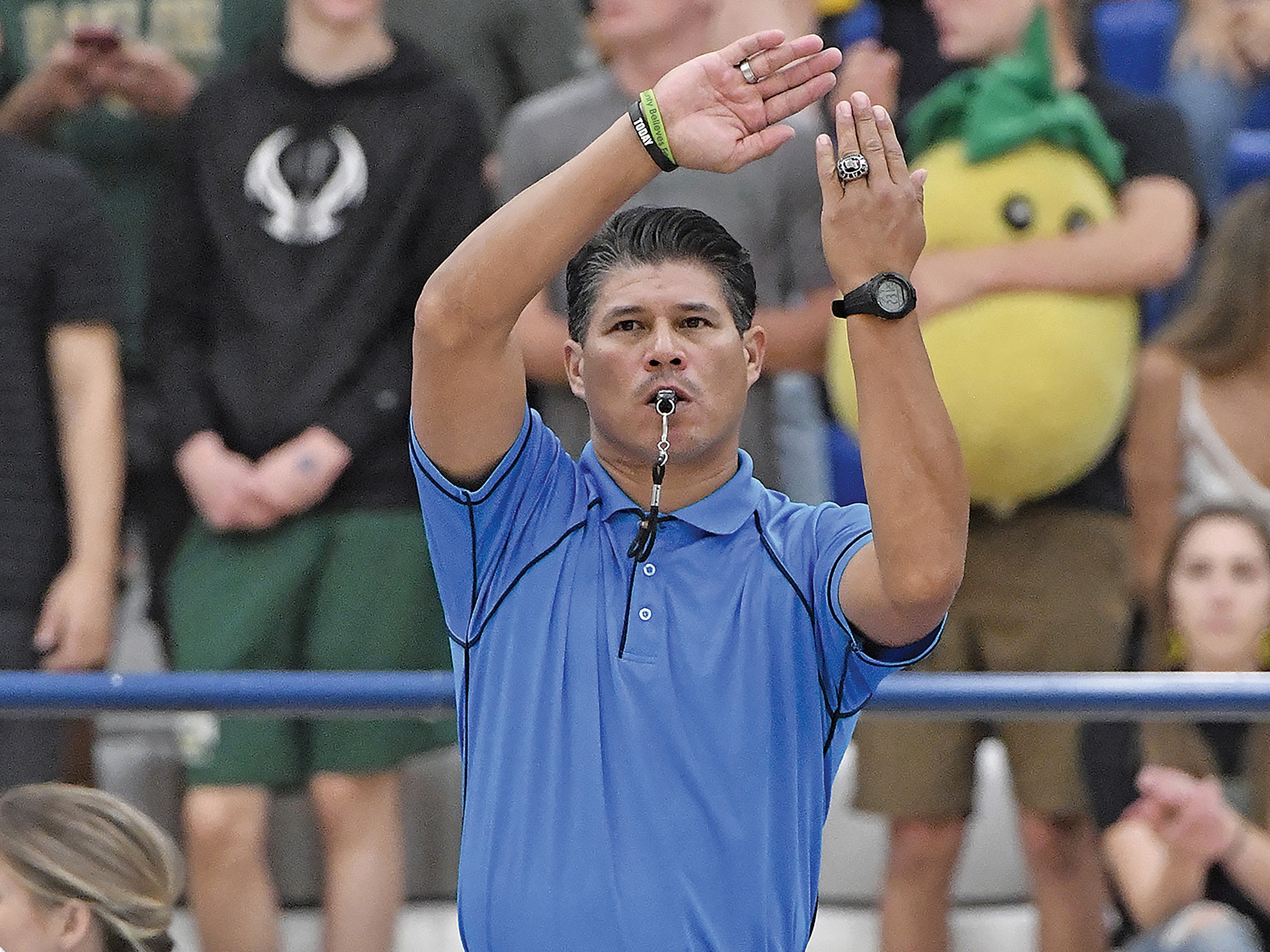 Second_Referee_Bob_Messina