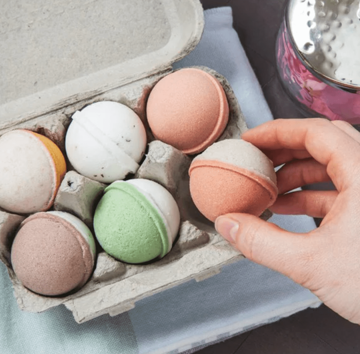 Level Naturals + Mini Bath Bombs Egg Carton Gift Set