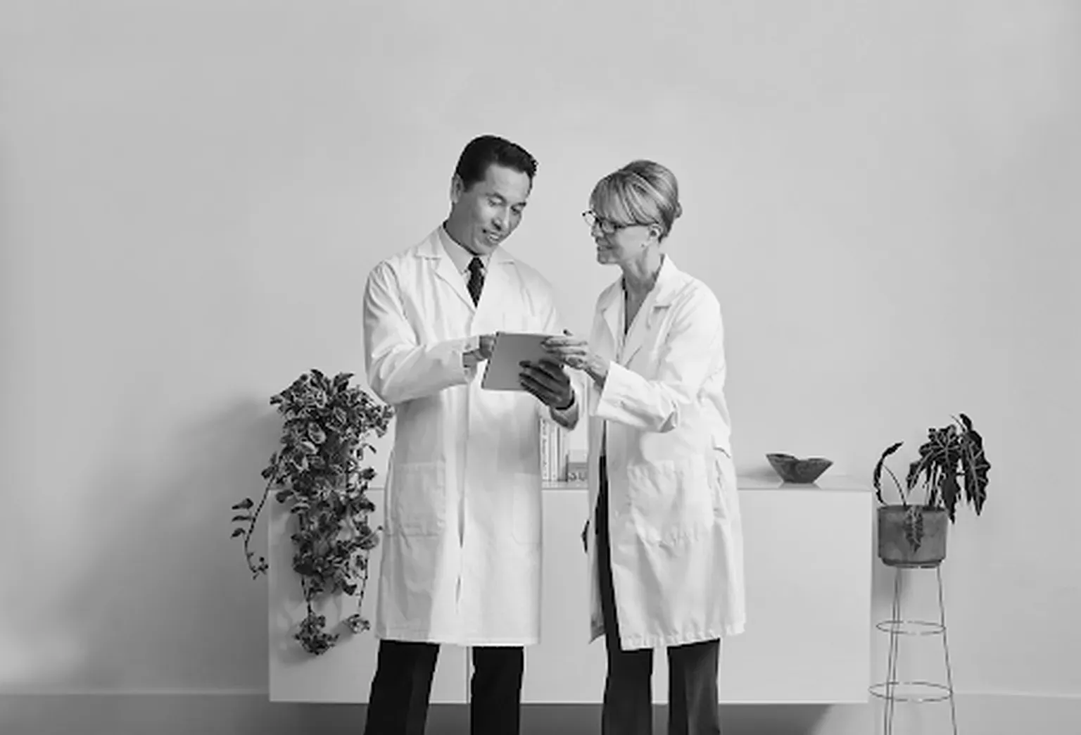 Gas Pedal Knee Understanding This Common Condition and How to Treat It Knee Clinics located