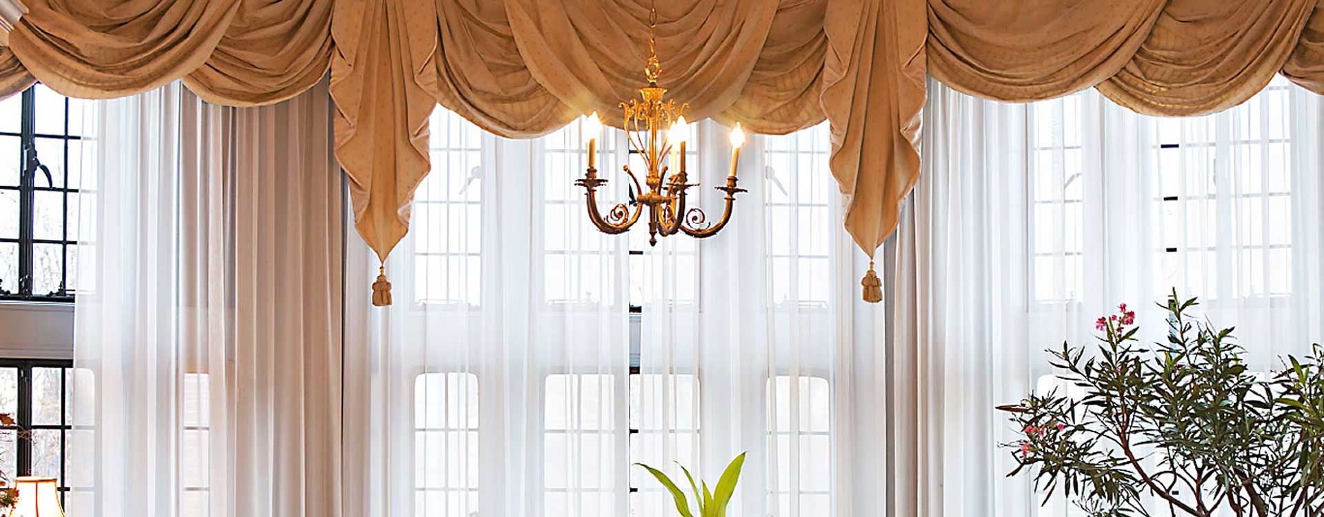 Custom Hotel Drapes Online. Valances & Roman Shades Direct. Regal Drapes