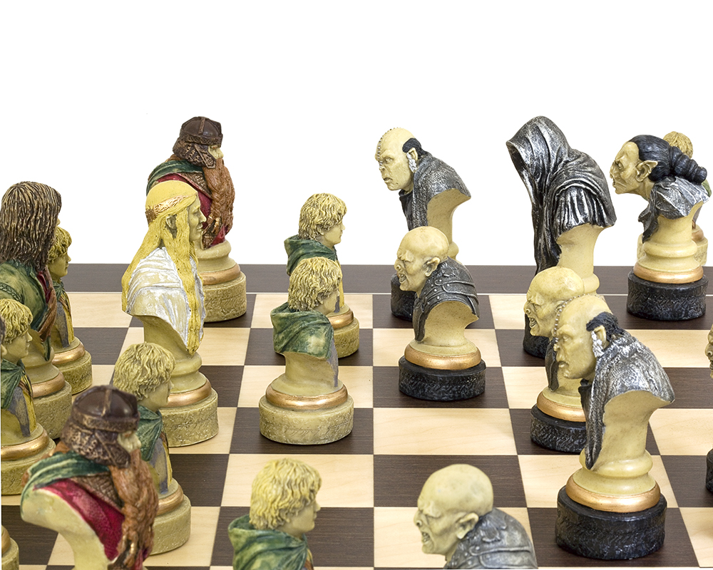 Lord of the Rings Chess Set Wenge Edition [RCPB154] £504.99