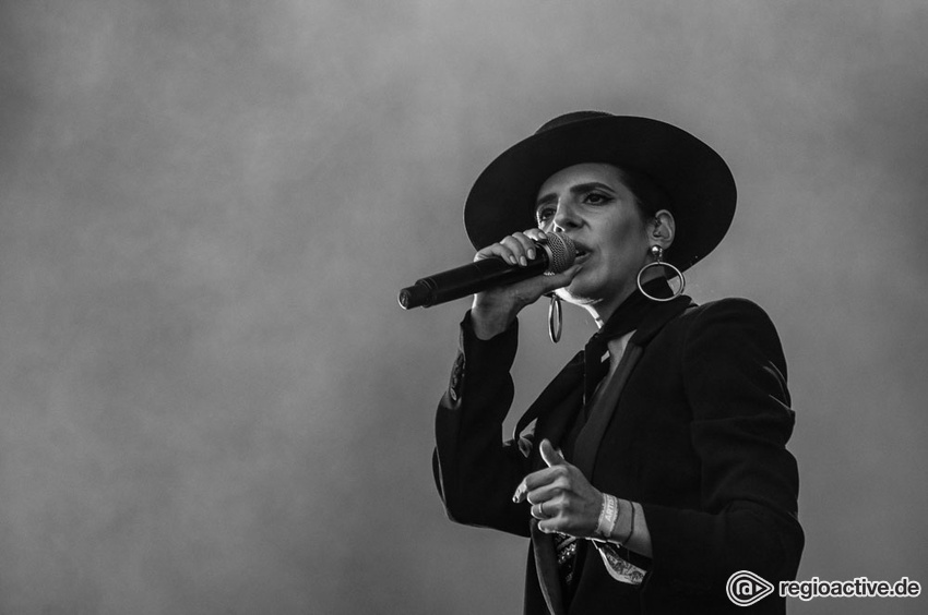 Tanzbar Fotos von Parov Stelar live beim Deichbrand Festival 2017