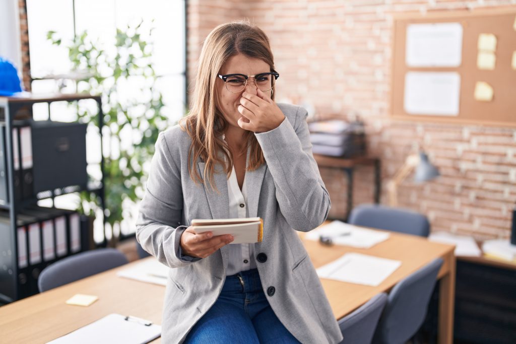 How to Remove Bad Smells From an Office Step by Step Guide Regional