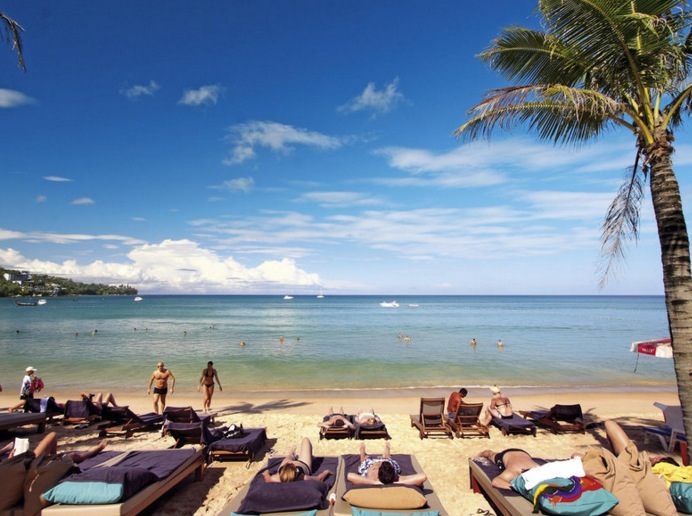 2 Wochen Phuket im 4* Beach Resort inkl. HP, Flug, Rail&Fly und Transfer ab 982€