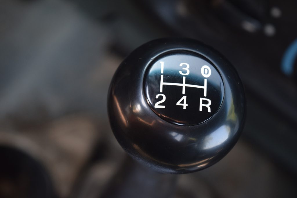 How Long do Transmissions Last? Signs it's Time for a New Transmission