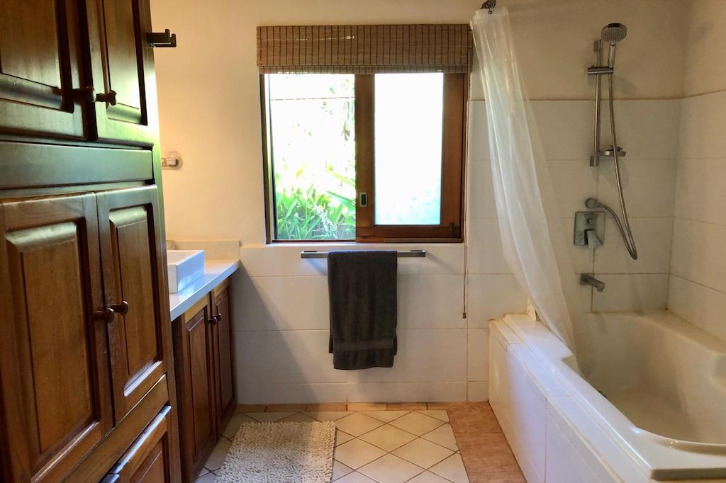 Casa Querencia One home and 2 apartments Remax Ocean Surf & Sun