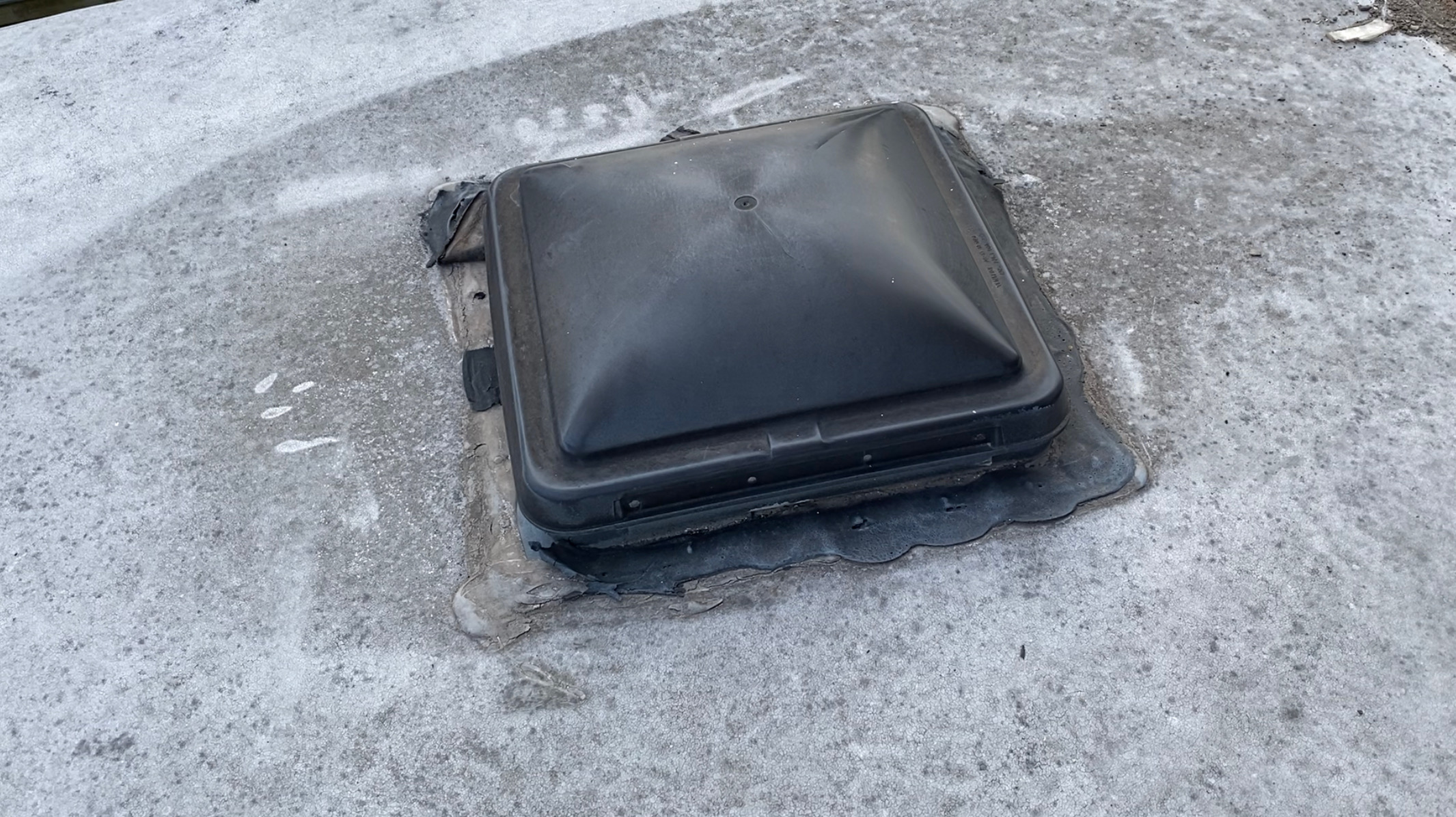 How to Clean an RV Roof and Why It’s Important Remodel Your RV