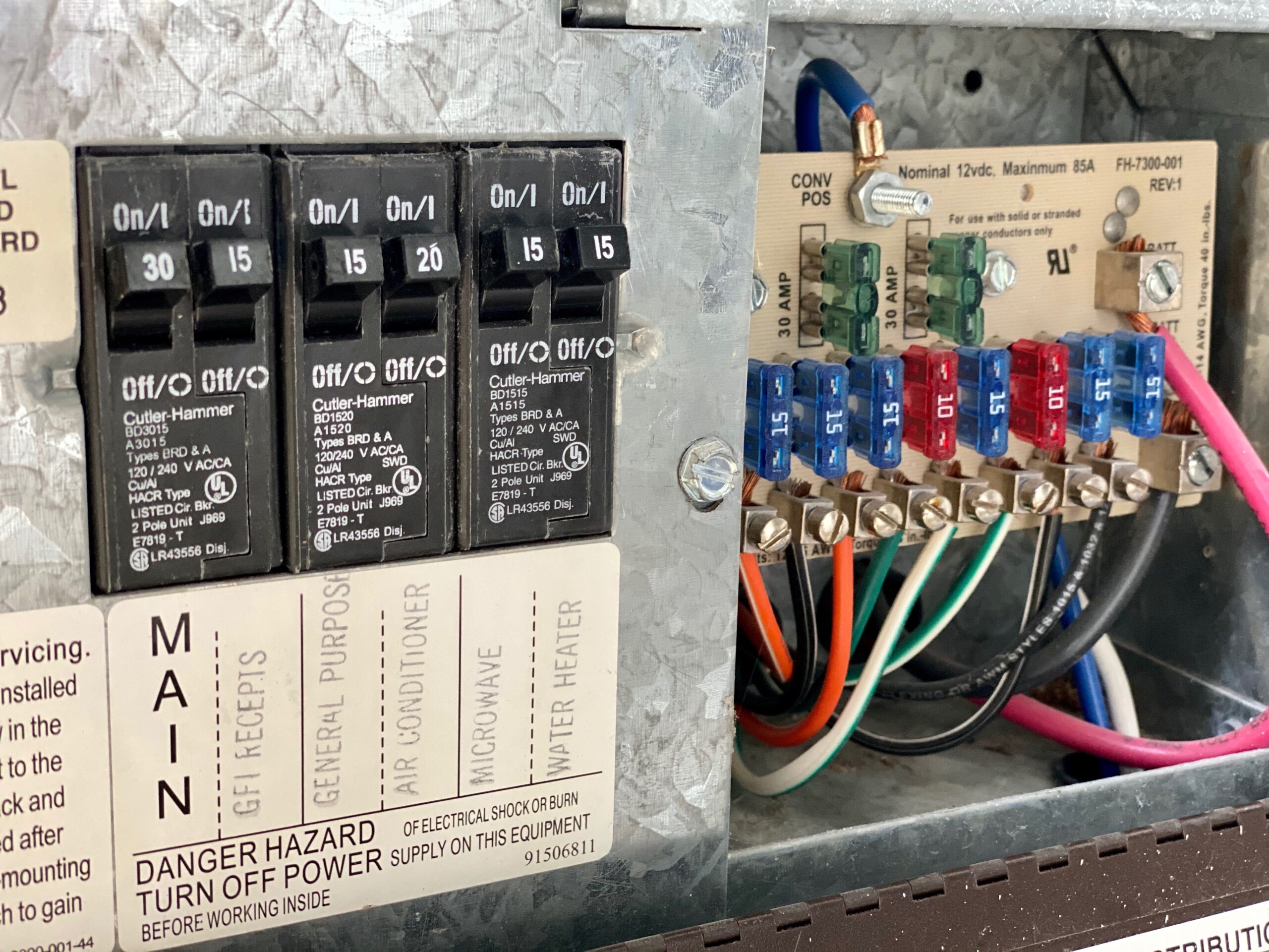 What Is an RV Inverter and is it the Same as a Converter? Remodel Your RV