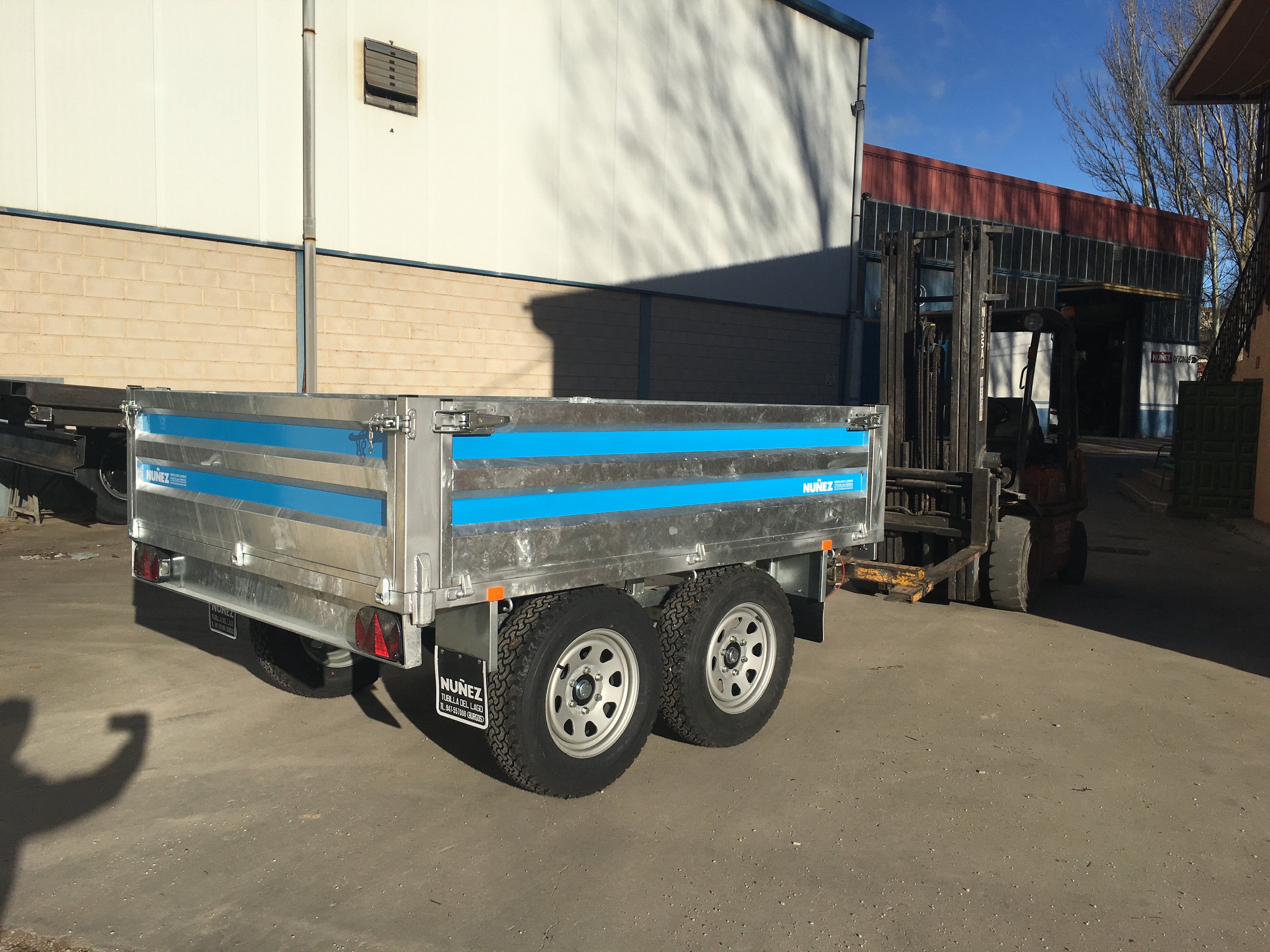 Remolques laterales desmontables 750 kg