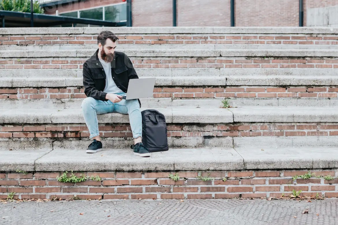 What’s Remote Work Definition, Advantages, and the Future of Remote Work