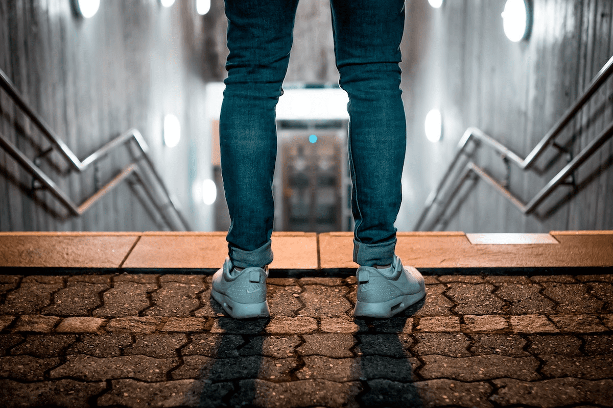 5 Secret Tricks To Move a Heavy Dresser by Yourself in an Apartment