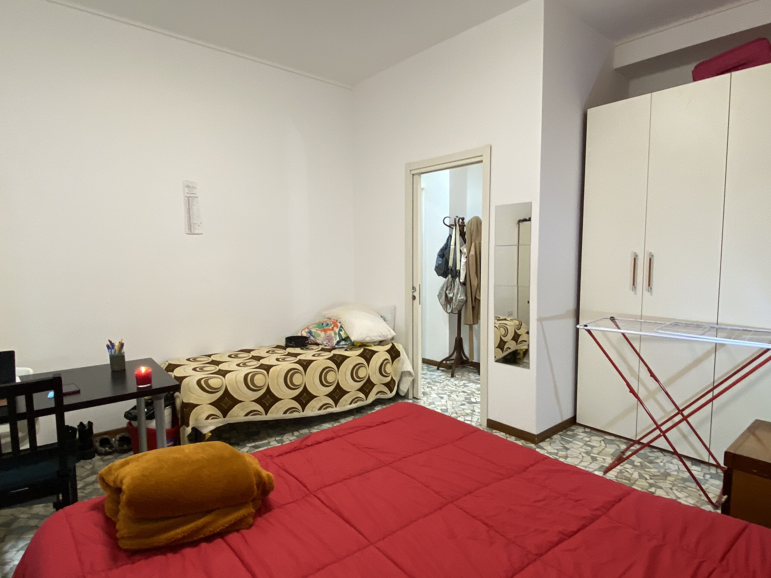 Sergio 80 m² € 2,370/month All inclusive ᐅ Rental Milan apartments