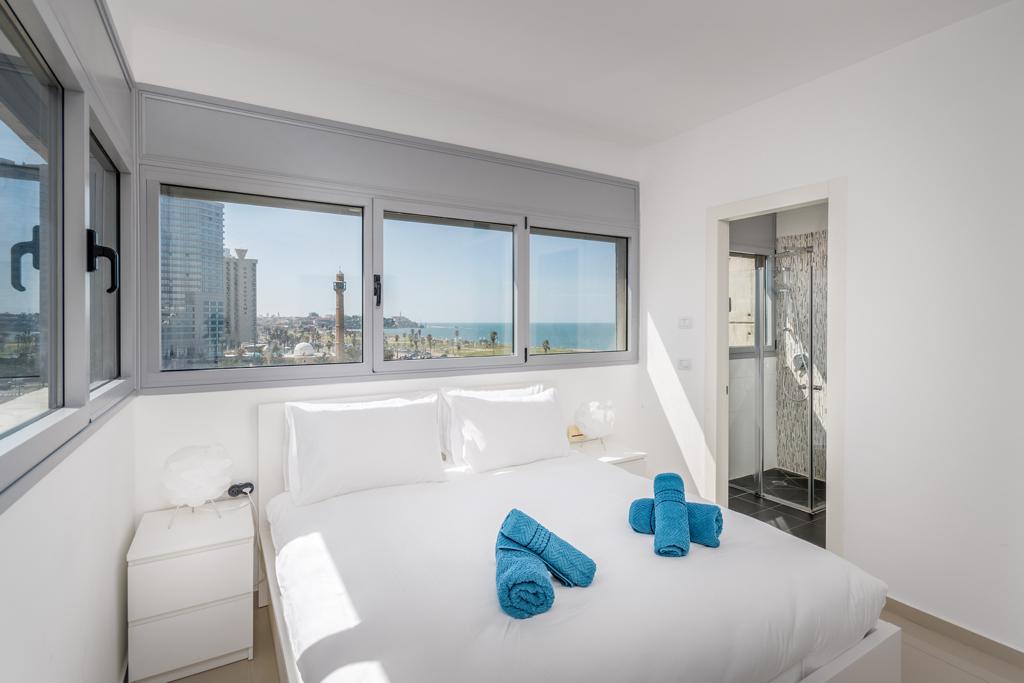 Tel Aviv Beachfront 3 Bedroom Apartment Apartment View Rentals of