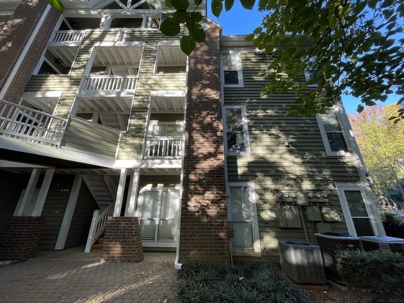 2508 Cranbrook Lane Unit 7 Charlotte, NC 28207 Bottom Line Property