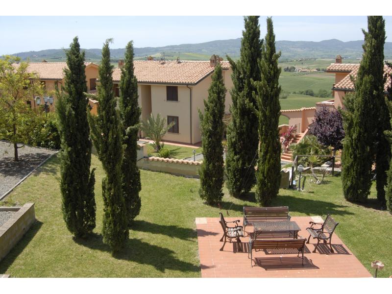 Tuscany countryside close to the sea. Very beautiful apartment with