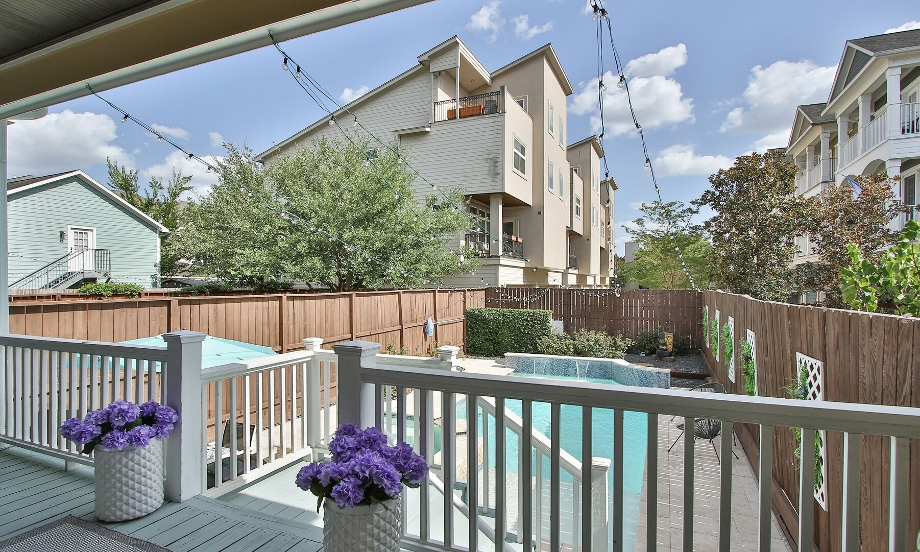 Book Your Last Minute Houston Vacation Renters Club