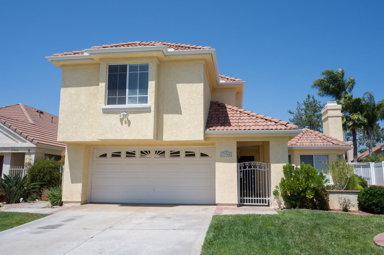 37466 Vineyard Knoll Drive, Murrieta, CA 92562 Crown Property Management