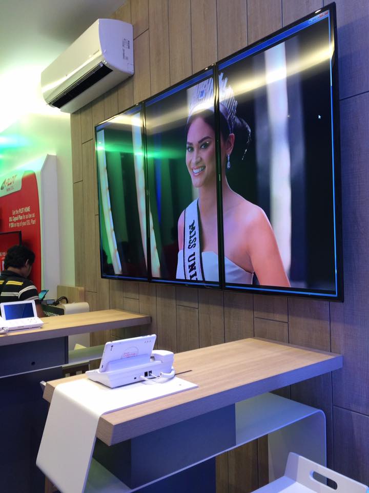 Retail Store Digital Signage Repeat Signage