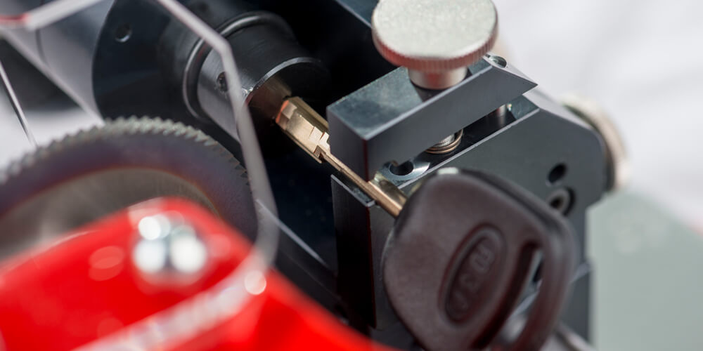 Car Key Cutting Replacement Car Keys Call Us Now (888) 7365397