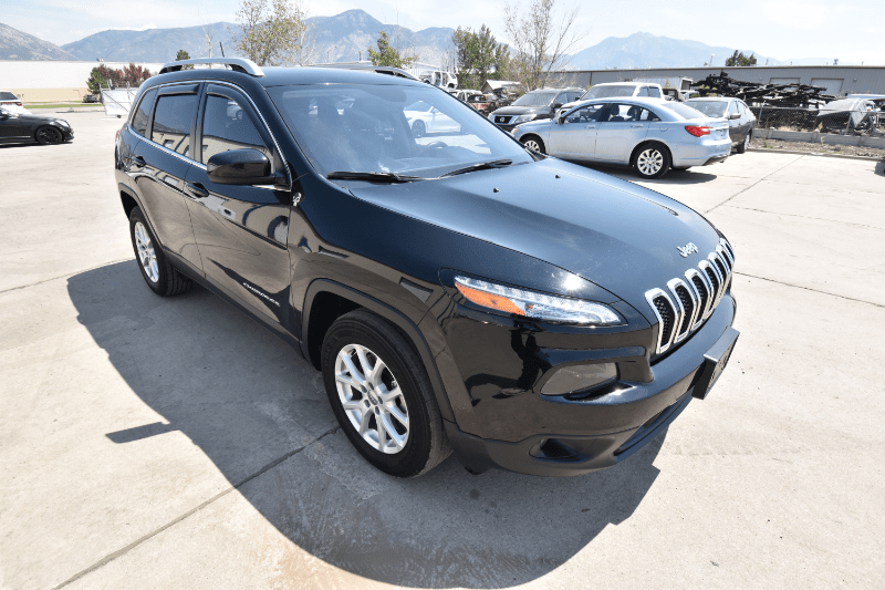 2017 Jeep Cherokee Latitude Repo Finder