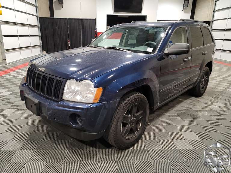 2005 Jeep Grand Cherokee Laredo Repo Finder