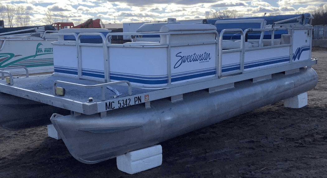 1993 Sweetwater 19’ Pontoon Repo Finder
