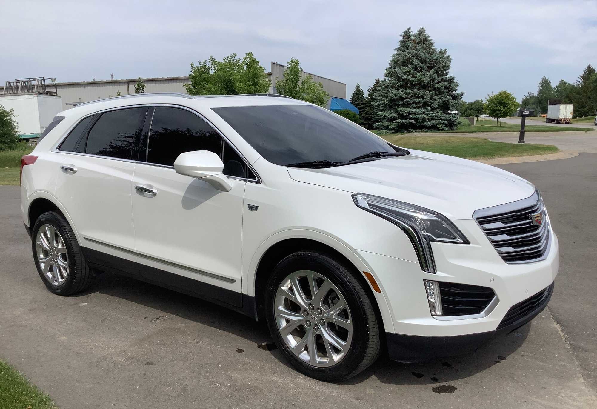2017 Cadillac XT5 Luxury AWD SUV Repo Finder
