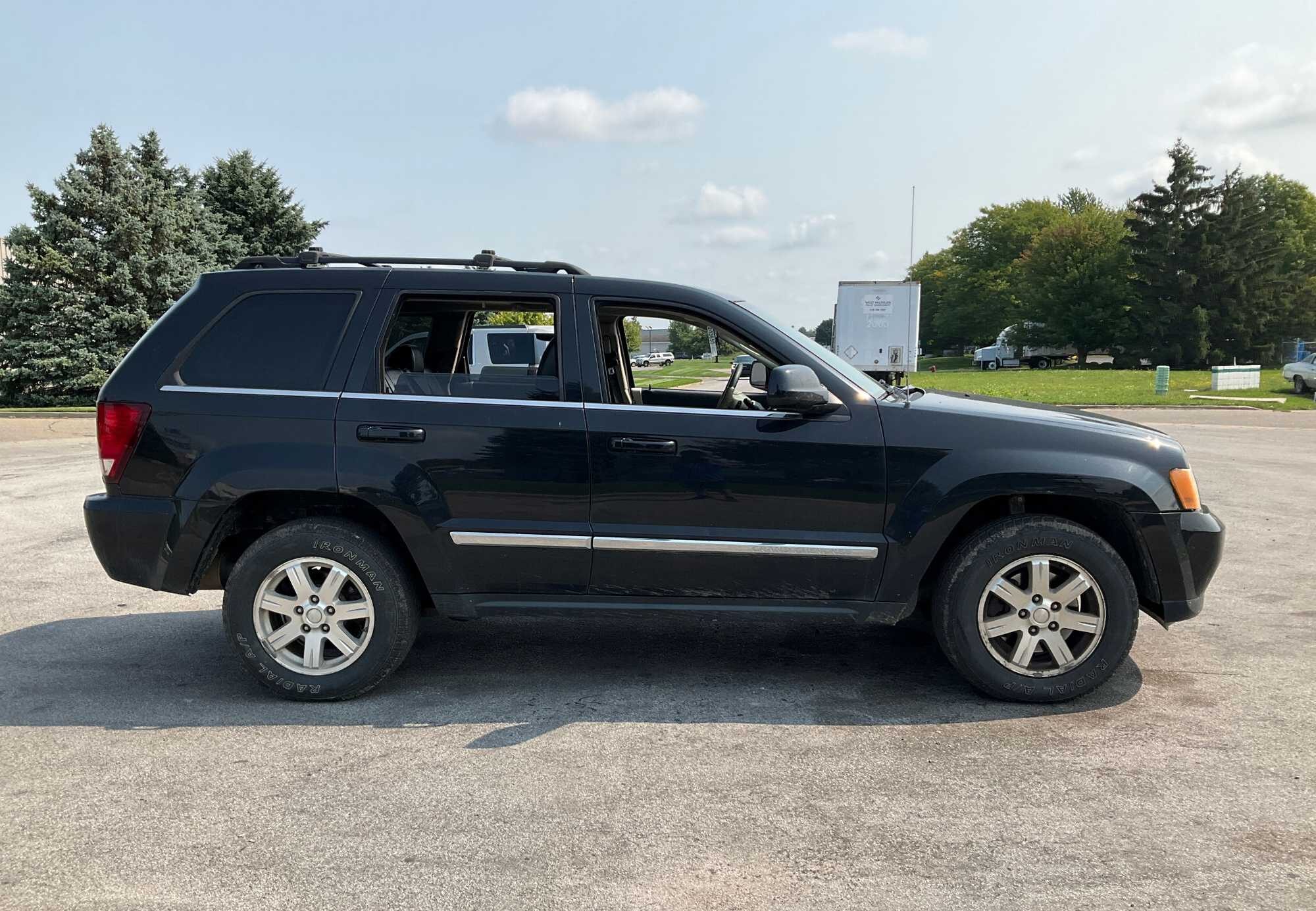 2009 Jeep Grand Cherokee Limited - Repo Finder