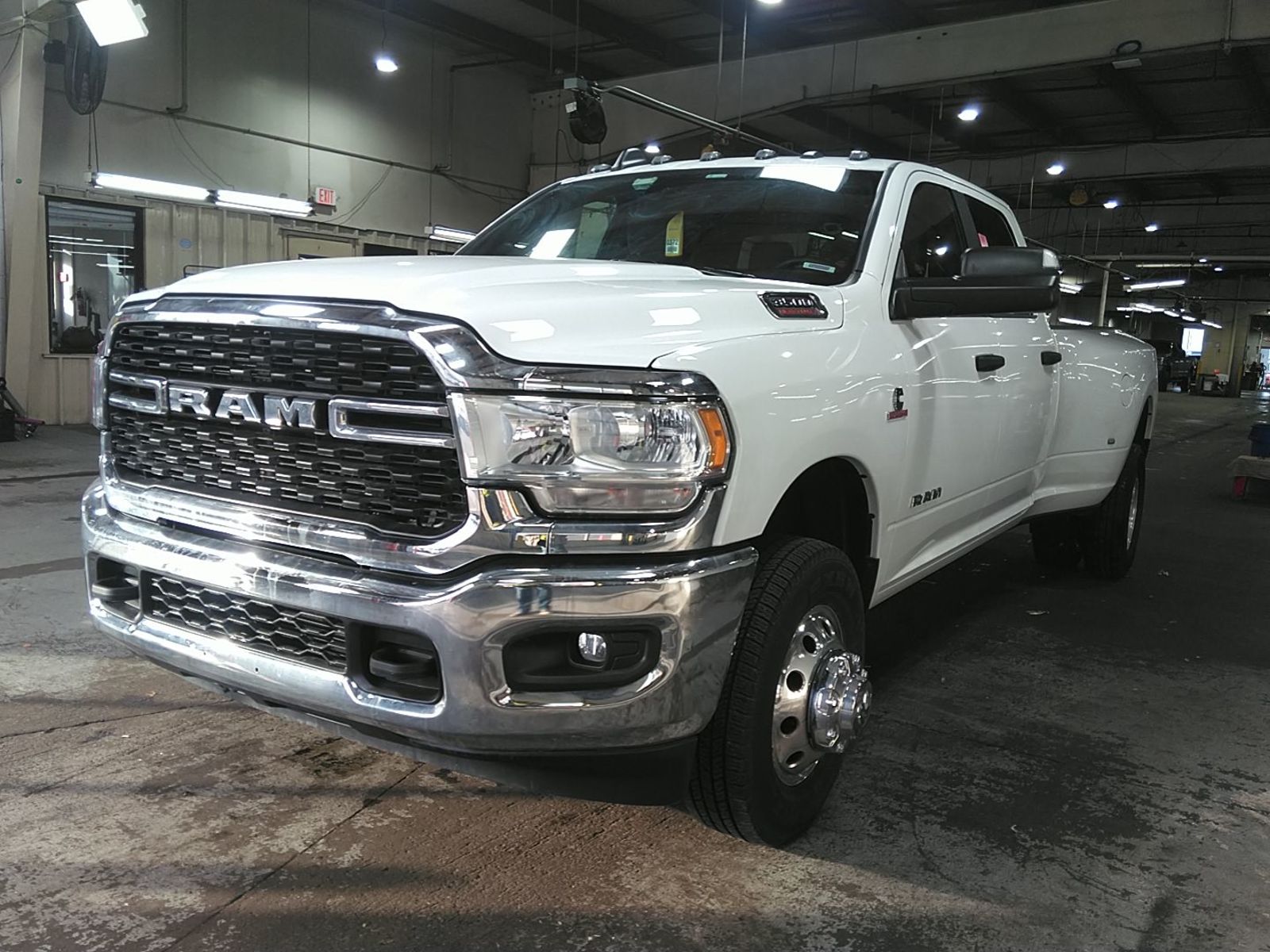 2022 Ram 3500 Big Horn 4WD Crew Cab LWB 6.7 6cyl. Diesel Repo Finder
