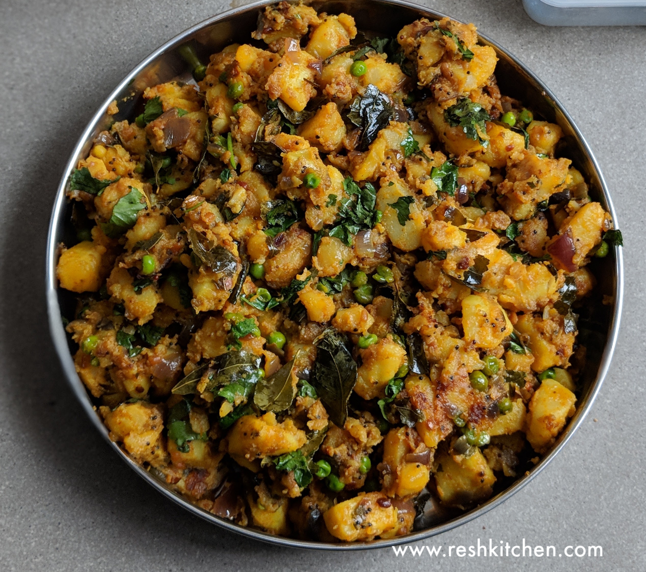 PotatoPeas Fry Recipe Urulaikizhangu kaara kari Southindian style