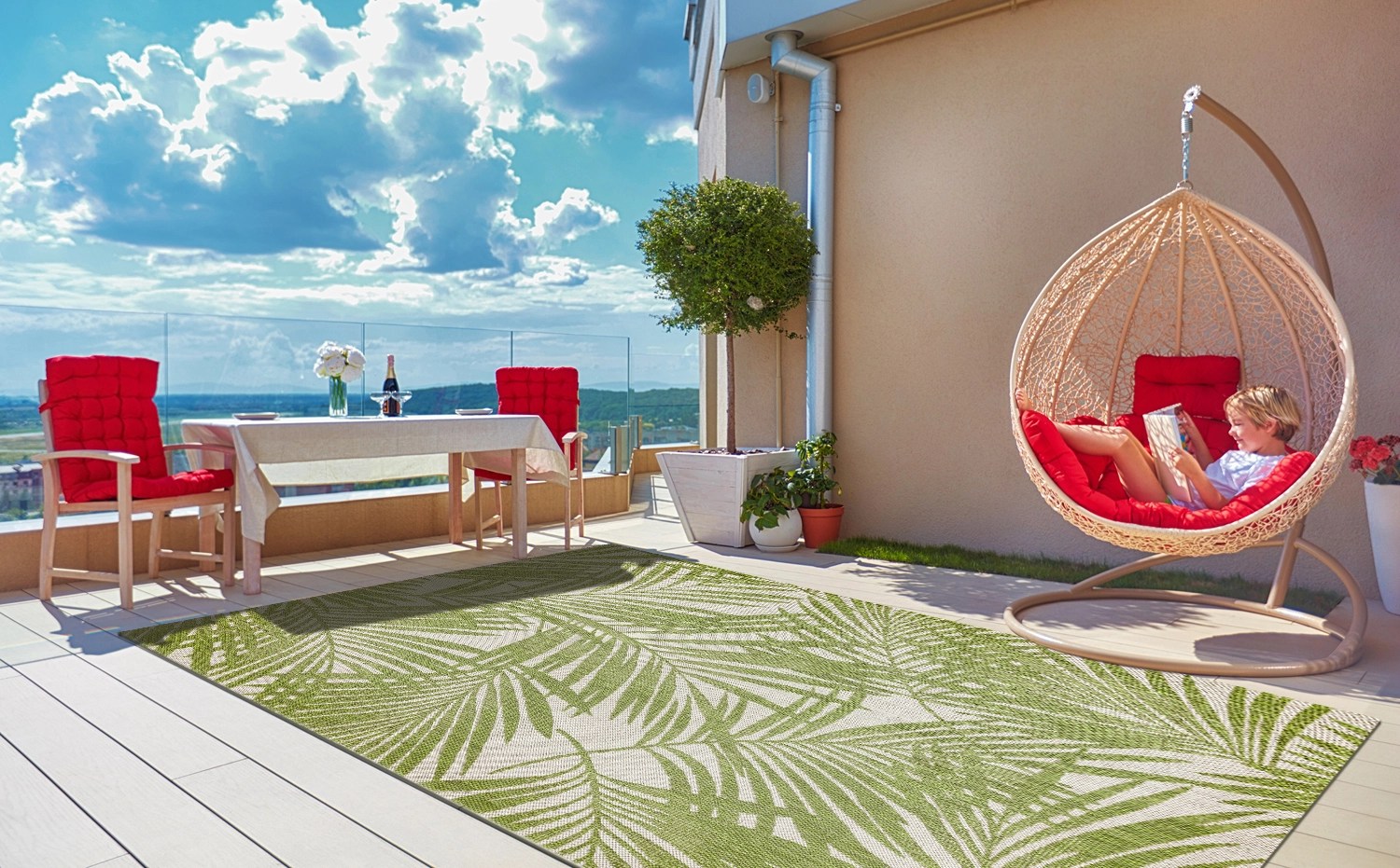 Considering an Outdoor Rug? Here’s What Makes a Good One