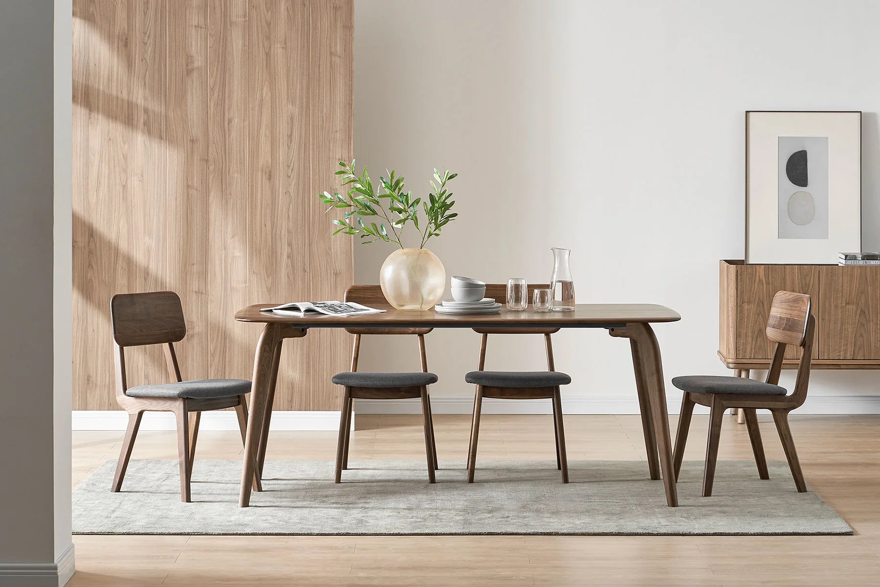 13 Cool Family Dining Tables That Will Level Up your Dining Space