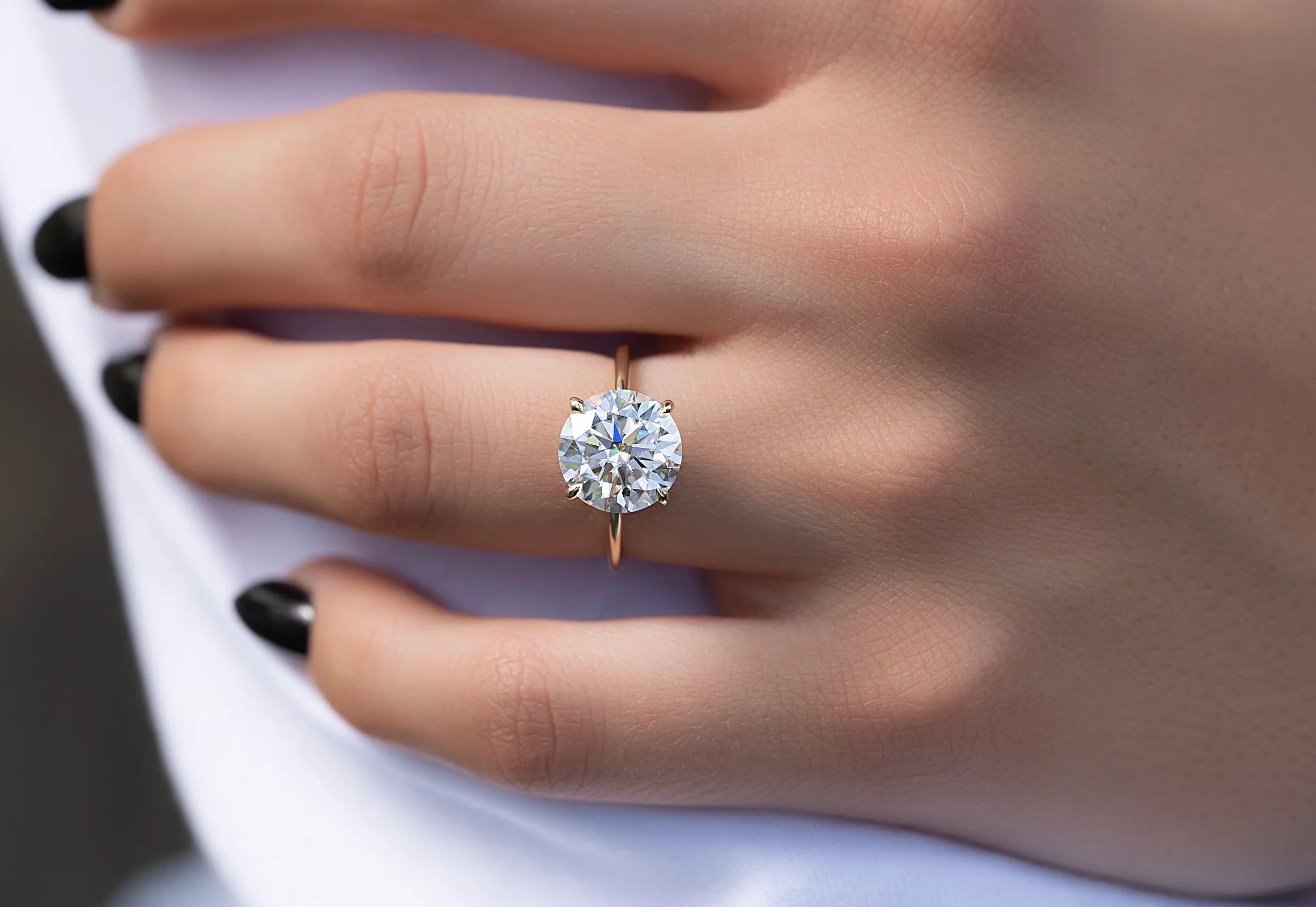 The Pros and Cons of Round Cut Diamonds » Residence Style