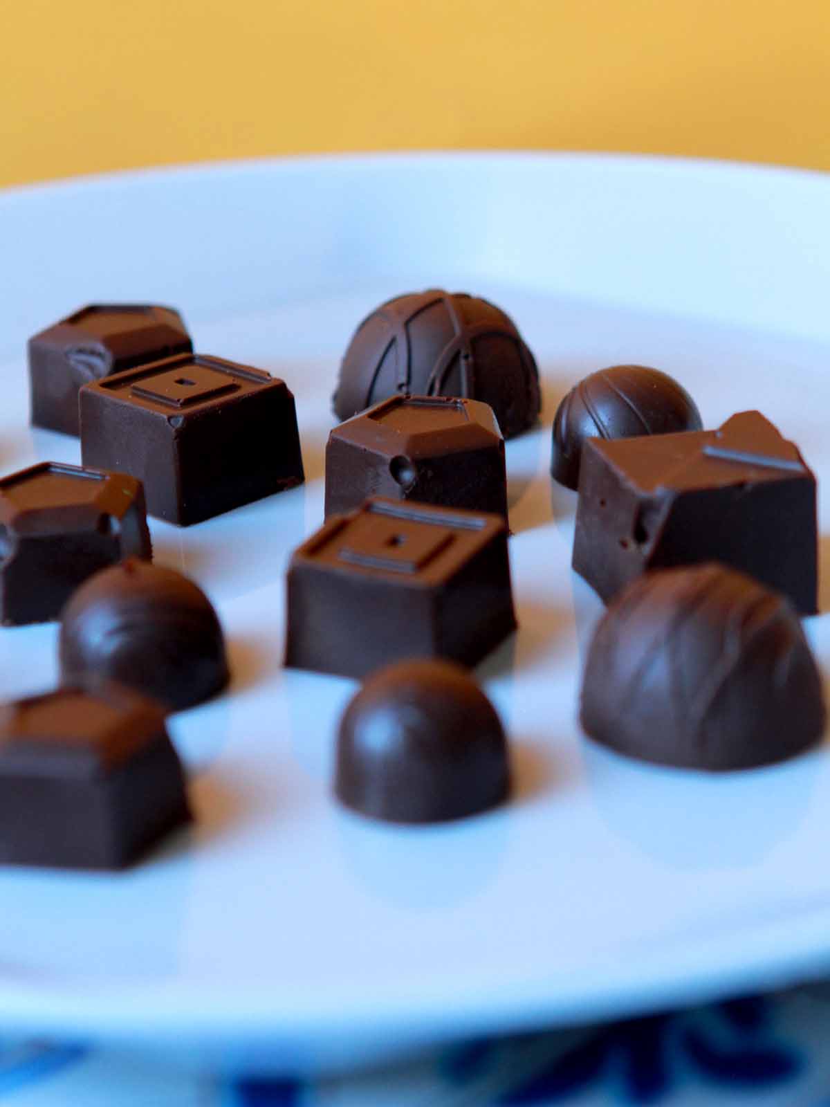 Cravable Keto Chocolates {2g net carbs} Resolution Eats
