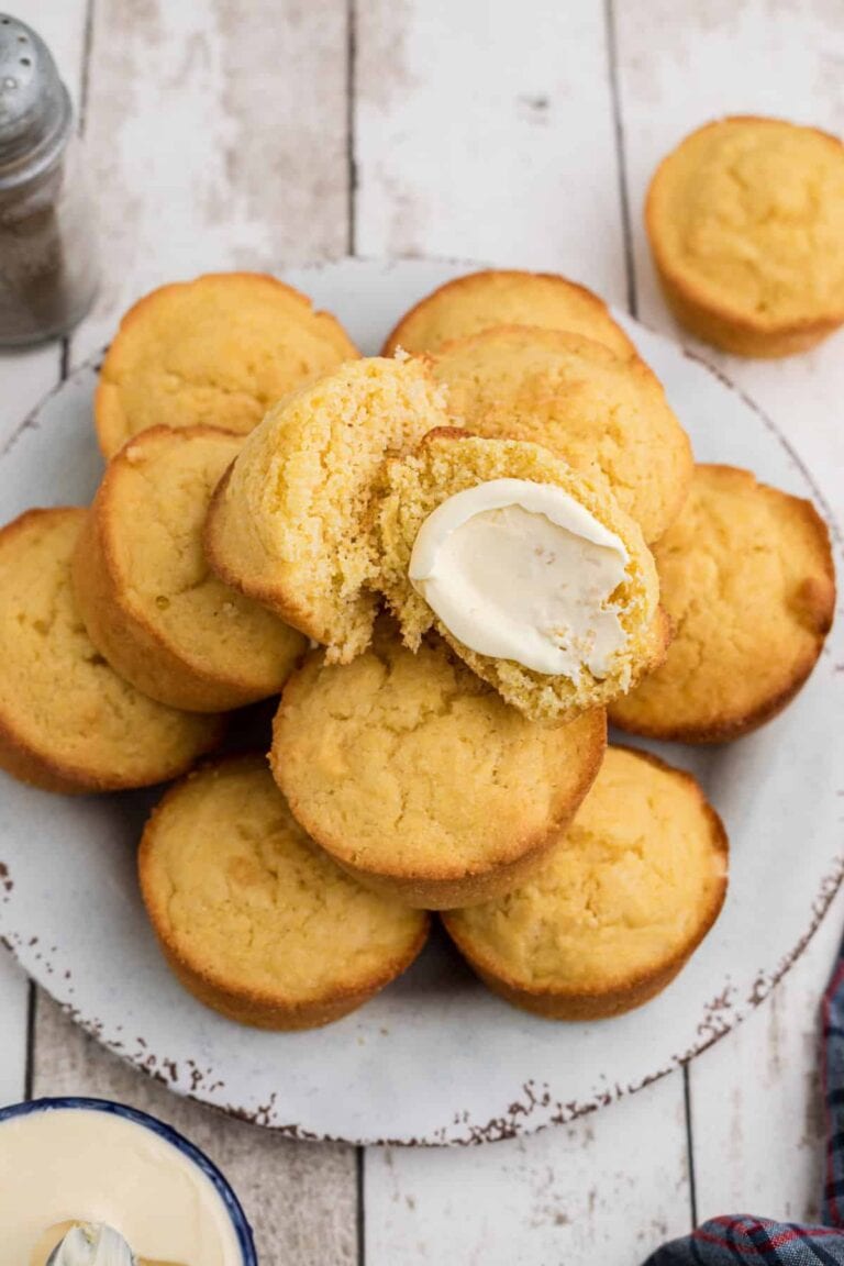 Copycat Cracker Barrel Cornbread Muffins (So Easy ) Restless Chipotle