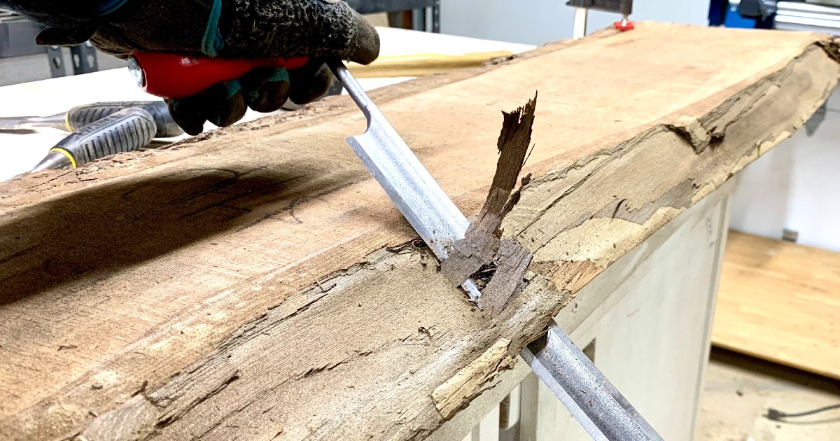 Live Edge Wood Slab HowTo Clean Using the Restorer tool