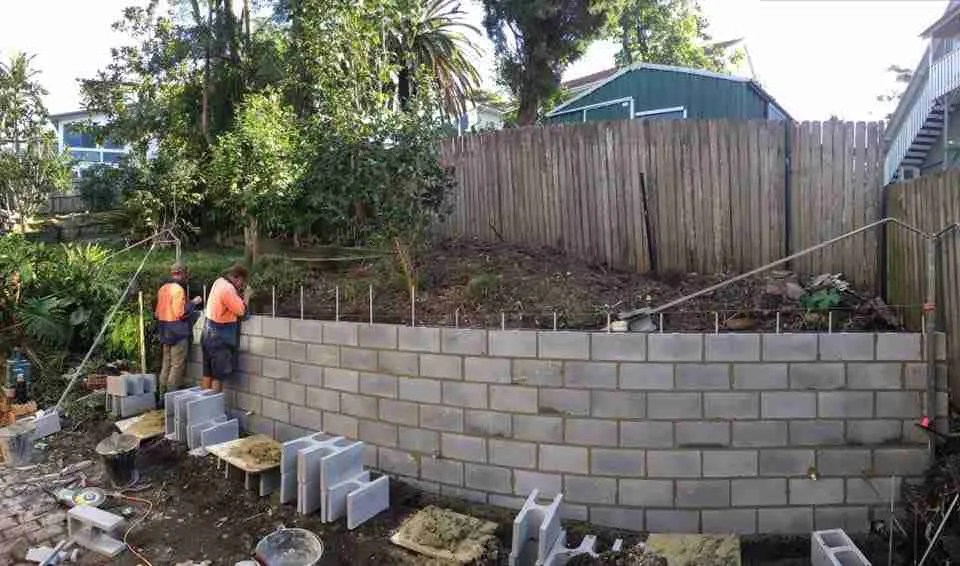 Bricklaying & Block Laying Retaining Wall Constructions