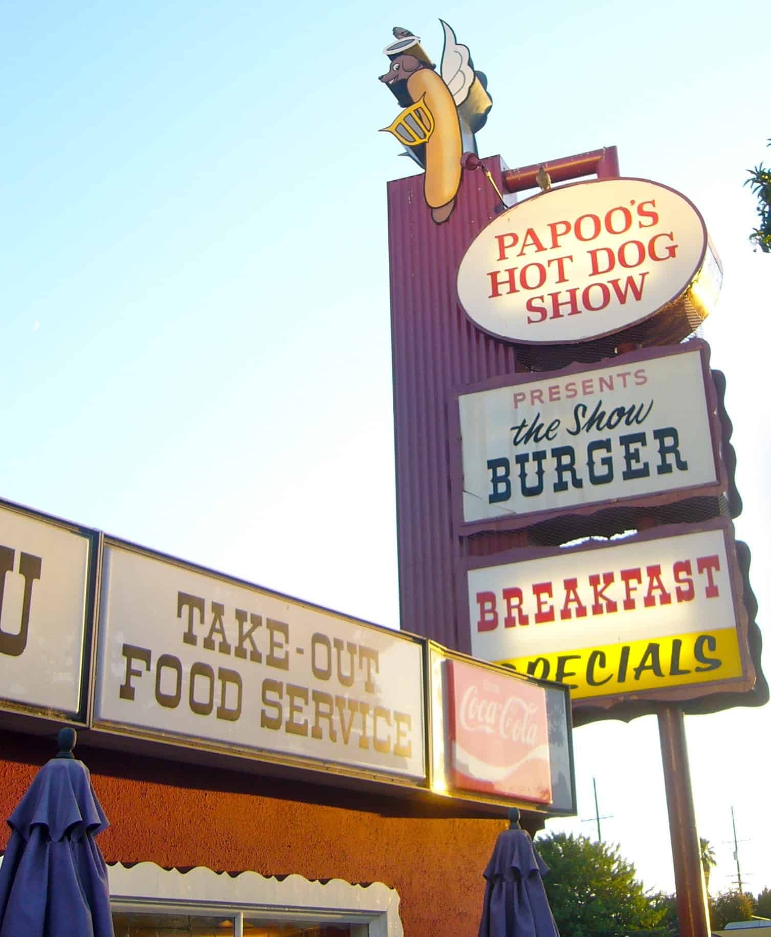 [CLOSED] Papoo’s Hot Dog Show Burbank, CA Landmark Now Closed (Aug