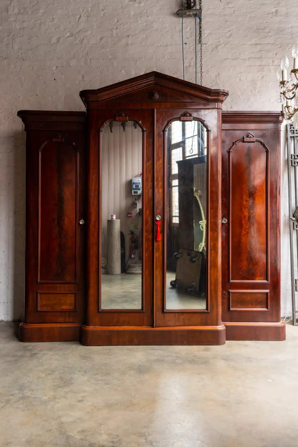 Large Mahogany Wardrobe 6913 Retrouvius
