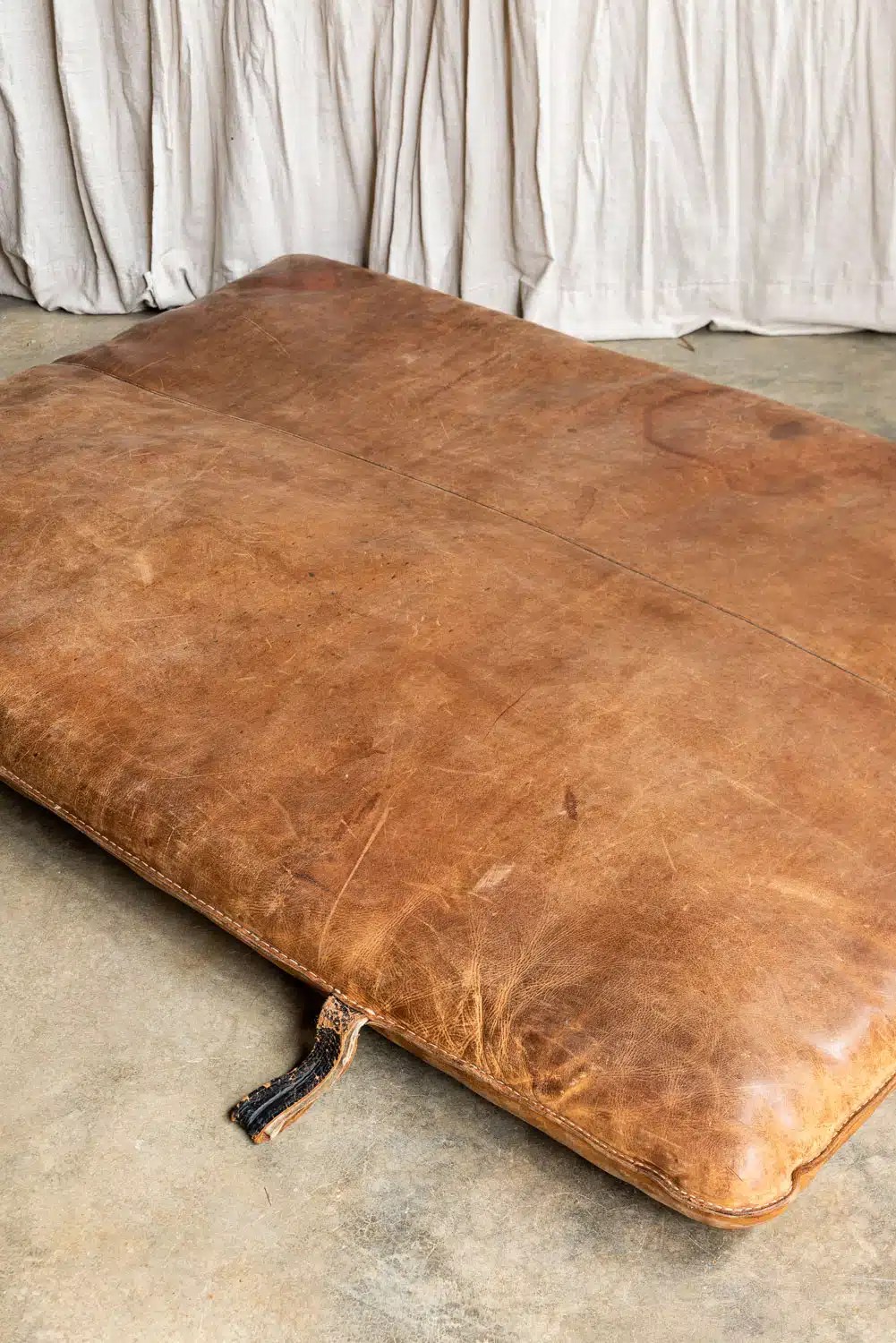 Leather Gym Mat 8264 Retrouvius