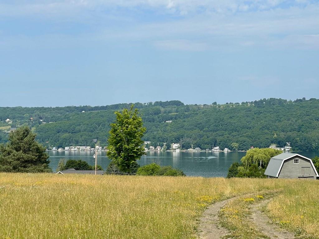 Curbeau Realty MLS Listing R1551364