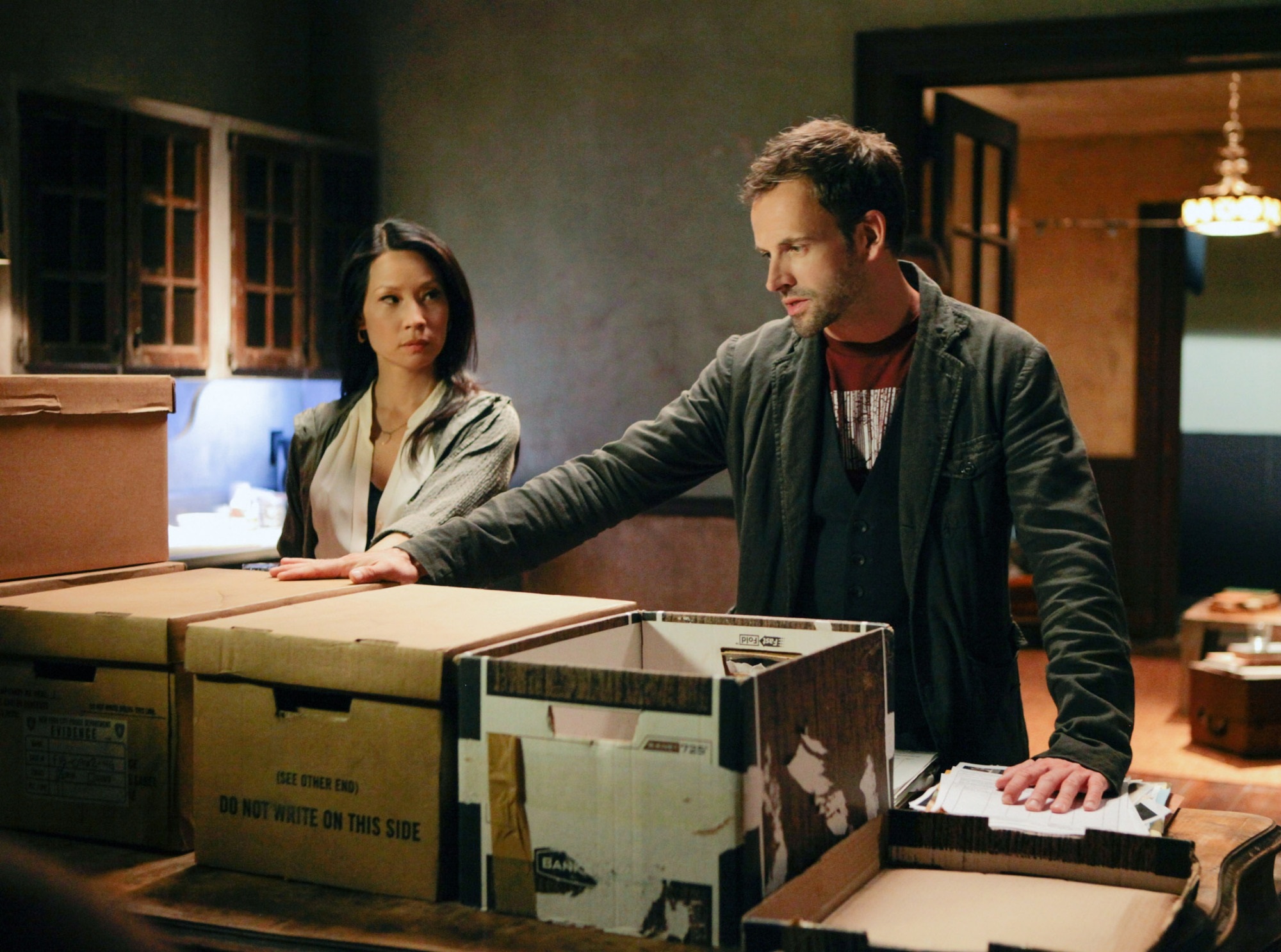 Elementary return date 2019 premier & release dates of the tv show Elementary.