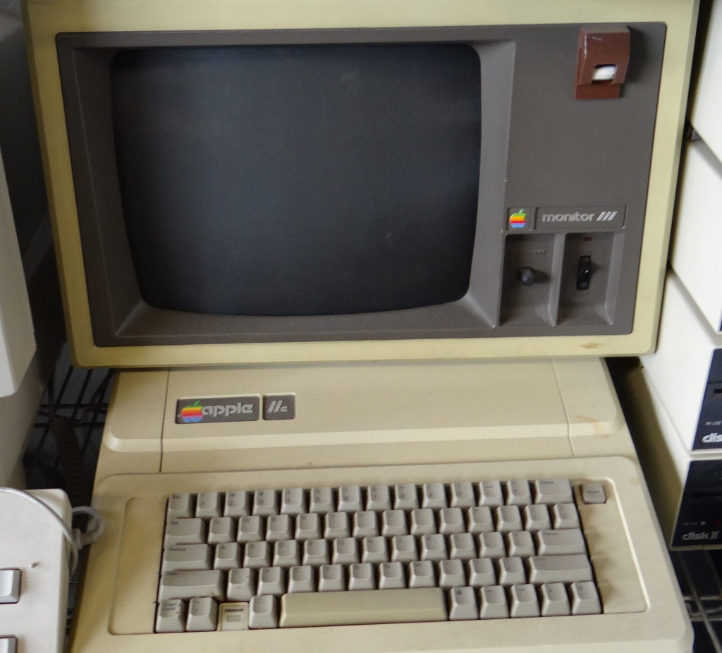 Apple IIc The Reuseum