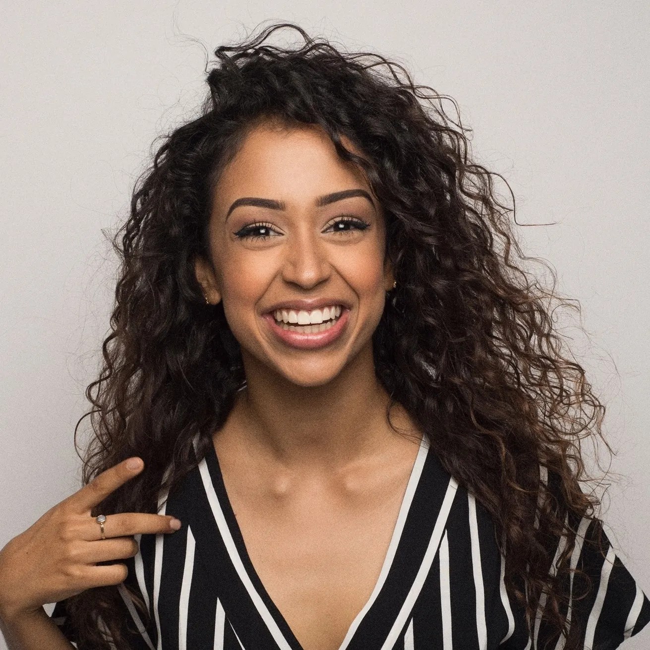 15 Best Girl YouTubers (Most Searched Girls On YouTube)