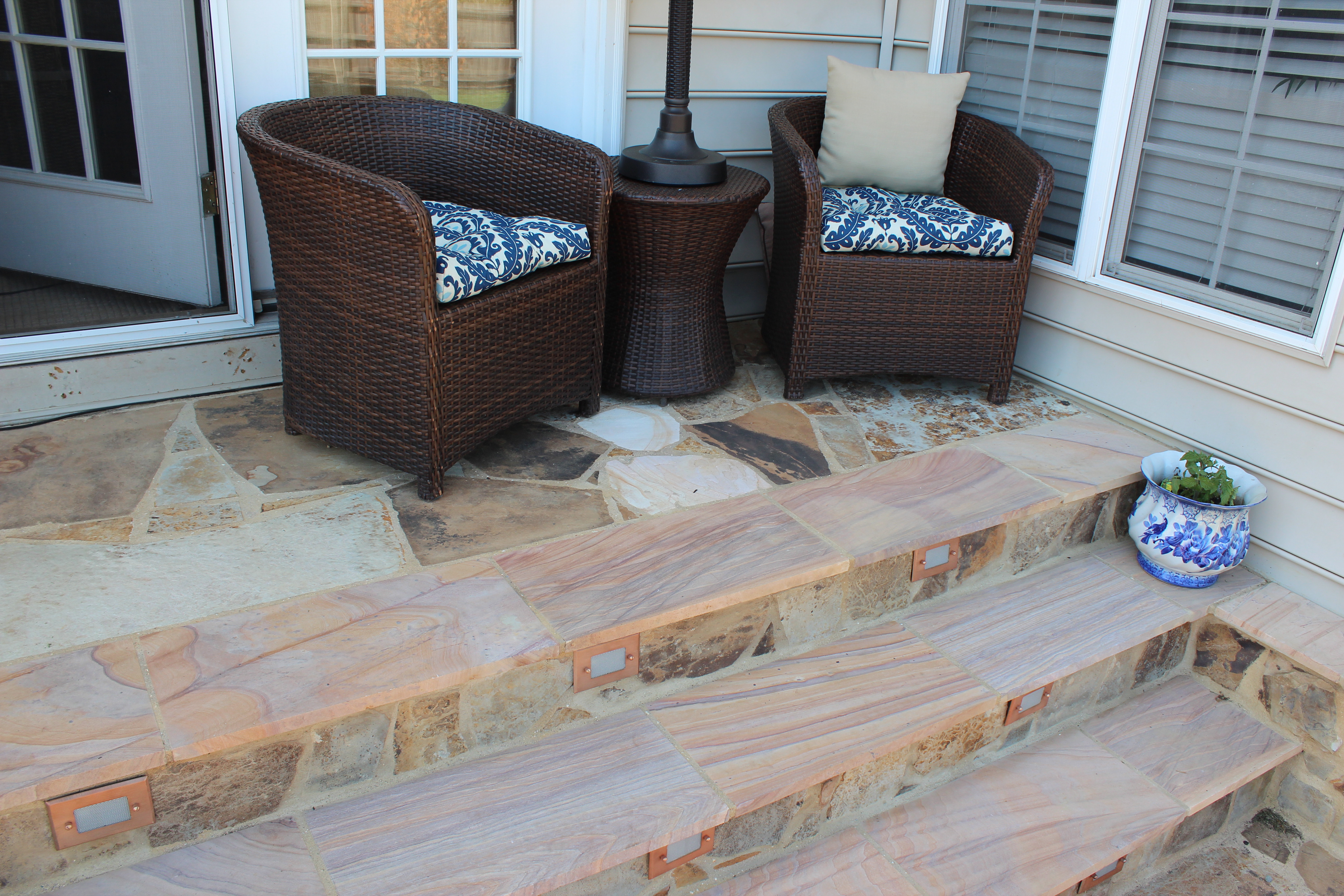 Do I Have Color Options for Flagstone Walks and Patios? Revolutionary