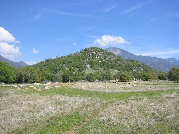 Ranches for sale. 445 Acre High Sierra Ranch in Springville near the