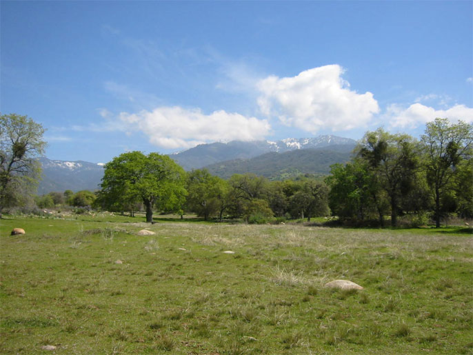 Ranches for sale. 445 Acre High Sierra Ranch in Springville near the