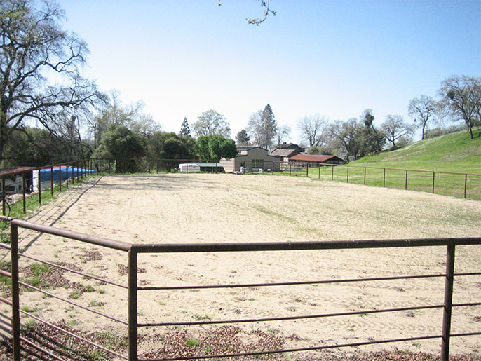 Ranches for sale. 445 Acre High Sierra Ranch in Springville near the