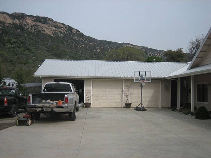 Ranches for sale. 191 Acre High Sierra Ranch in Springville near the